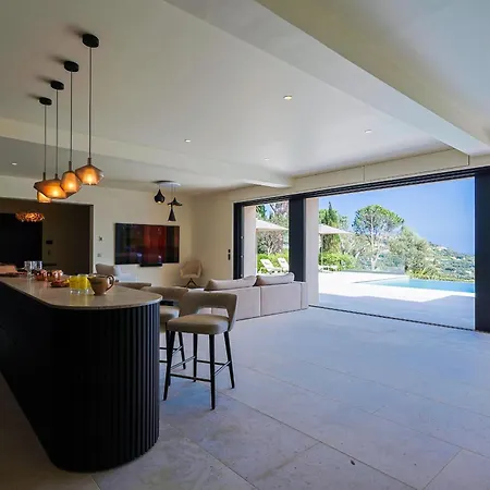 Celina - Sea View