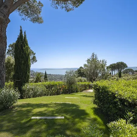 Celina - Sea View Villa Beauvallon (Var)