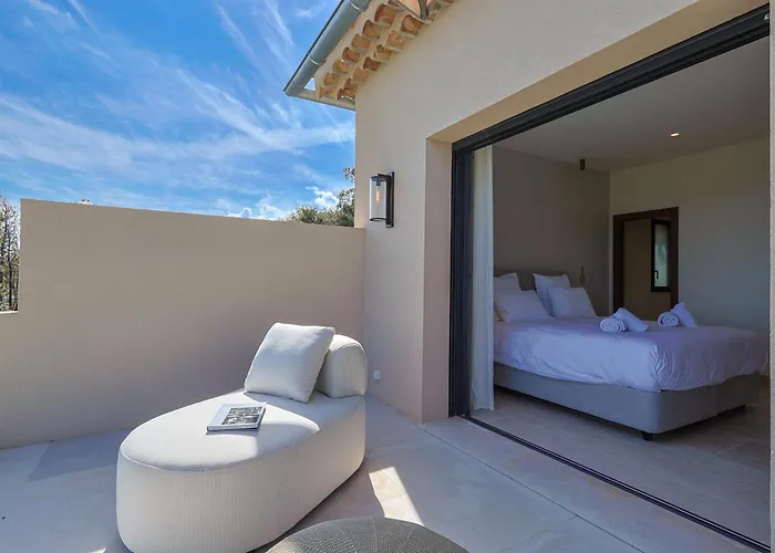 Celina - Sea View Villa Beauvallon (Var)